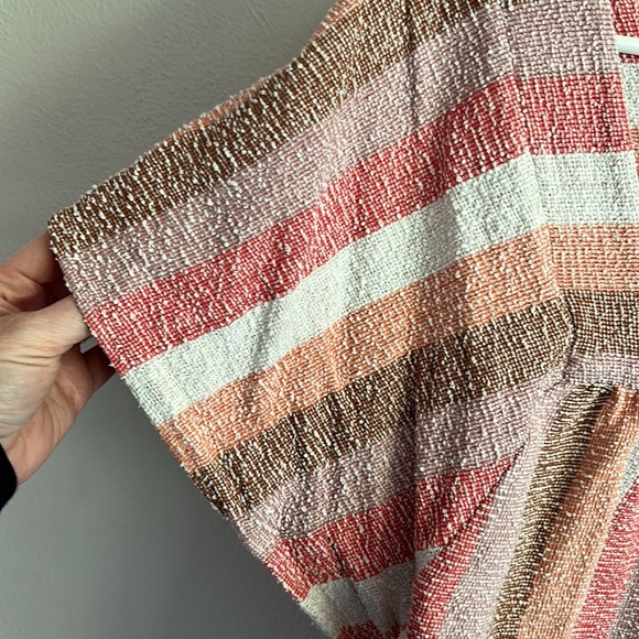 Cute and comfy top. Worn once and washed once. Great condition - Picture 3 of 5